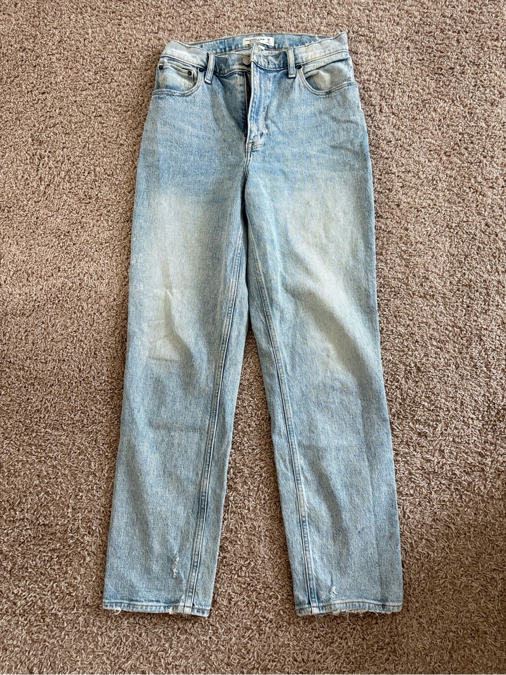 Abercrombie Curve Love Ultra High Rise 90s Straight Jeans Light Wash 28 / 6R